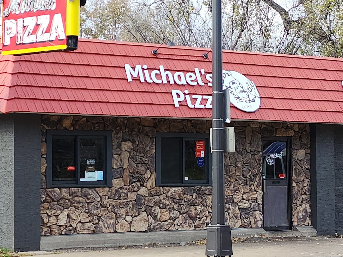 Michael's Pizza